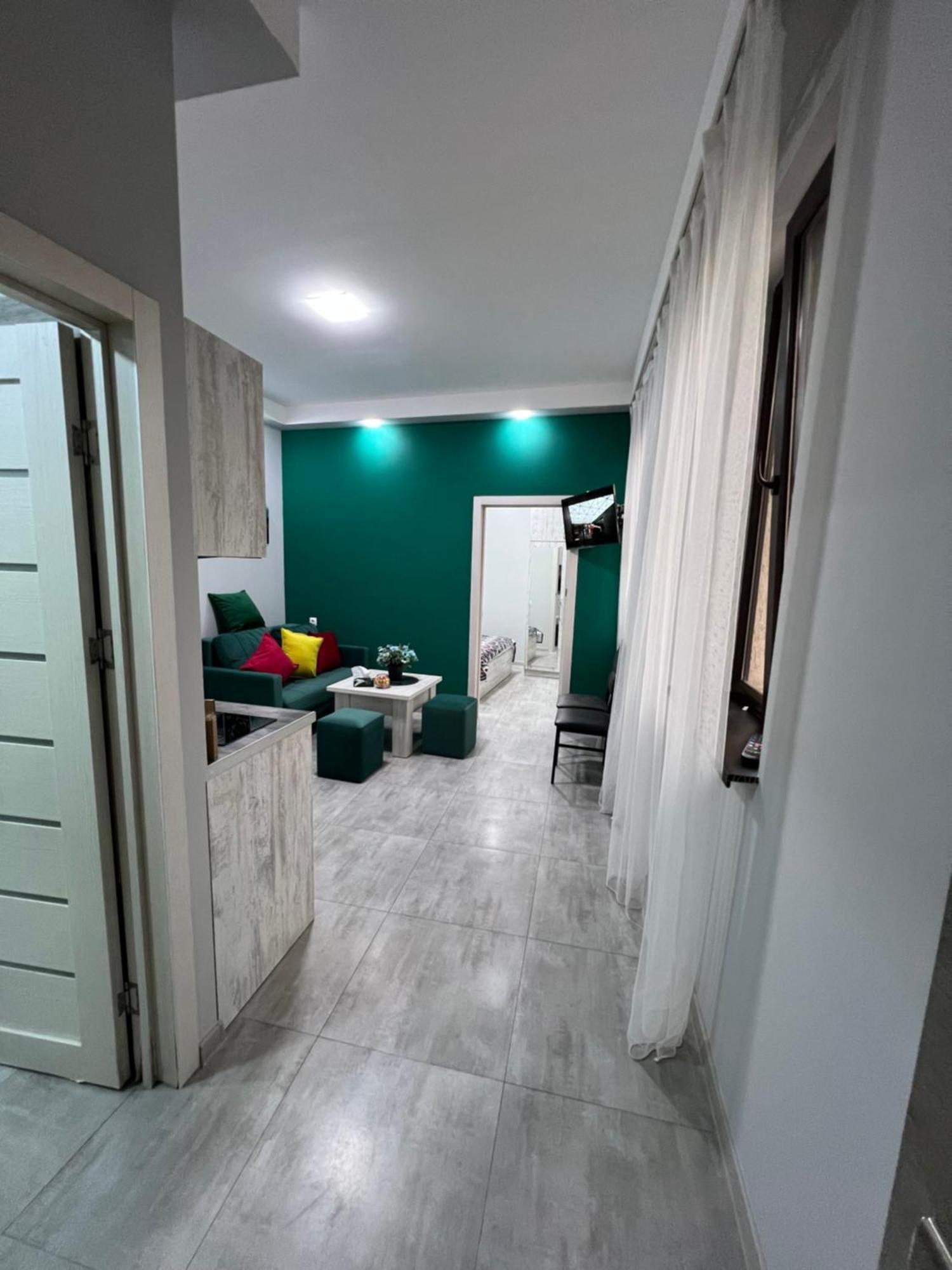 Cosy Apartment With Good Location Self Check In Erevan Exterior foto