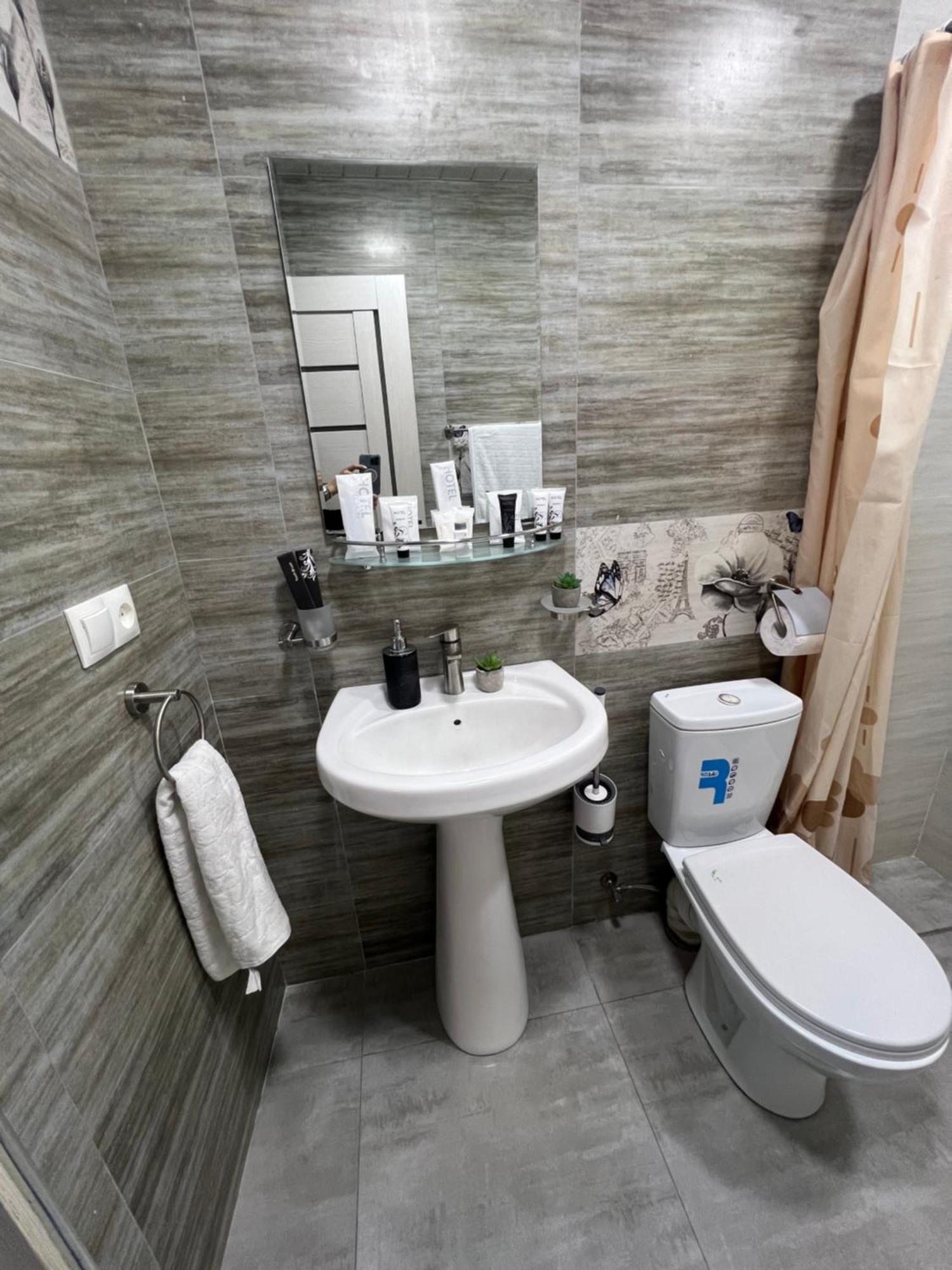 Cosy Apartment With Good Location Self Check In Erevan Exterior foto