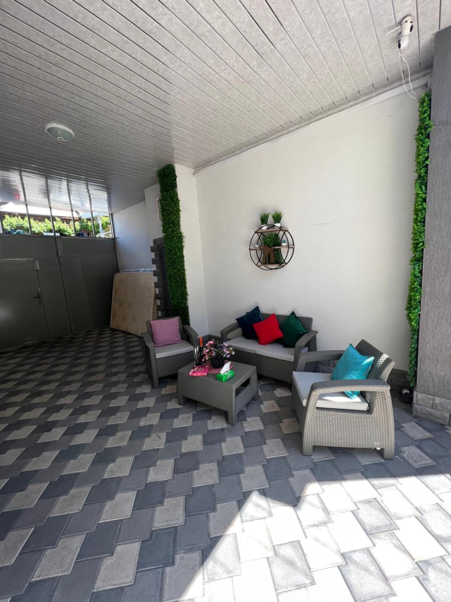 Cosy Apartment With Good Location Self Check In Erevan Exterior foto