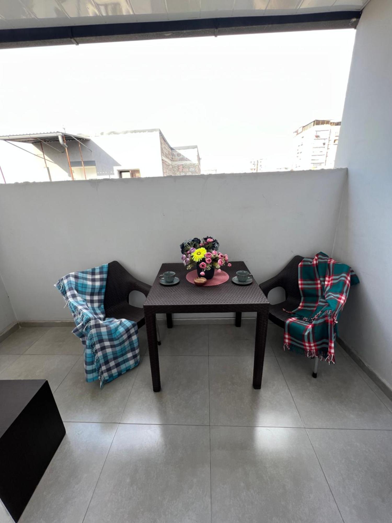 Cosy Apartment With Good Location Self Check In Erevan Exterior foto