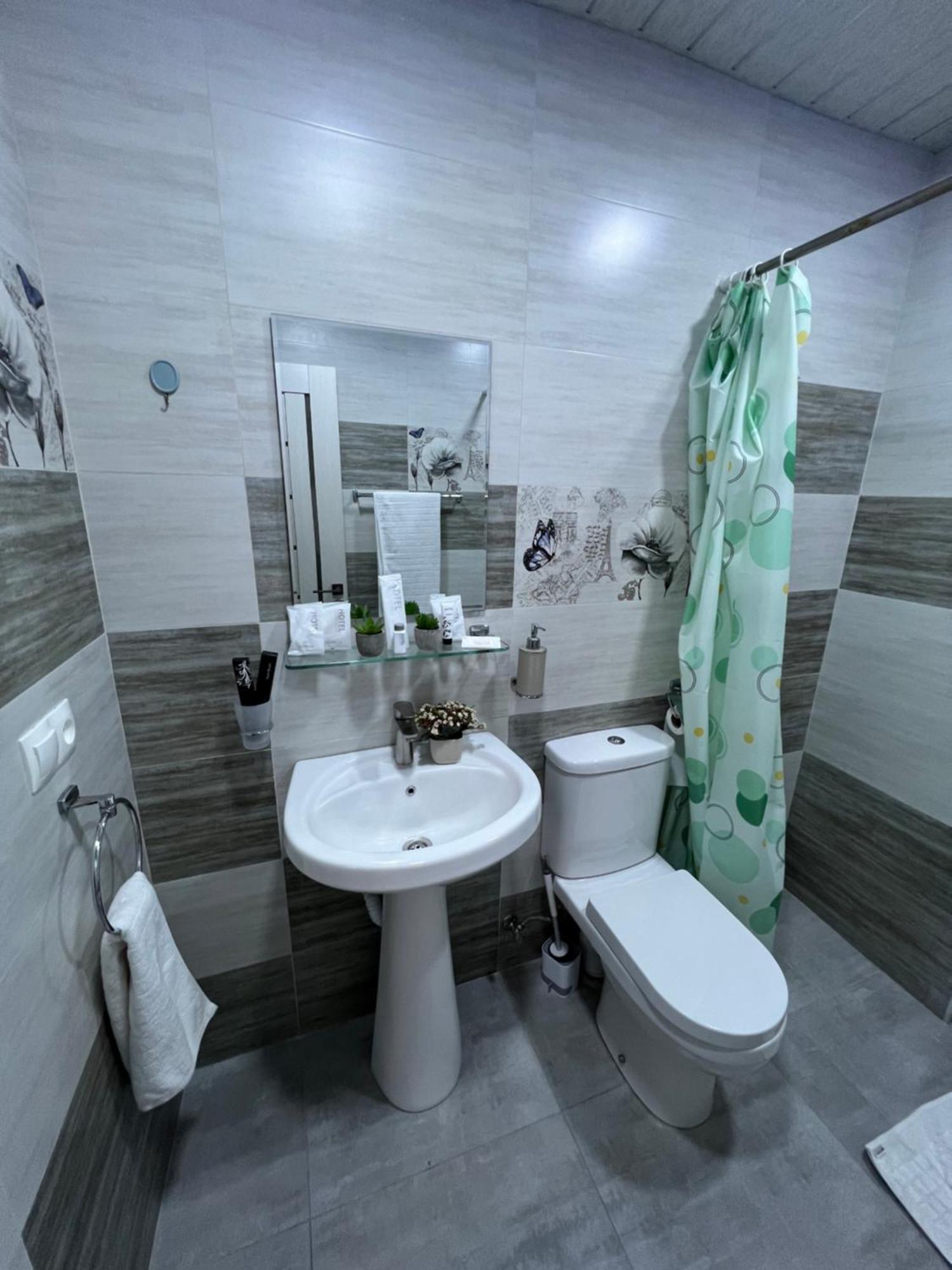 Cosy Apartment With Good Location Self Check In Erevan Exterior foto